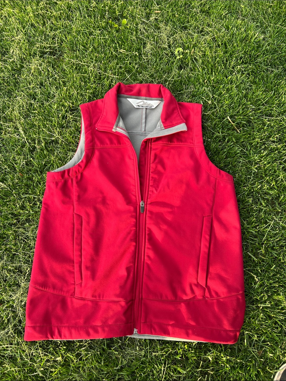 Tri-Mountain -Red Sleeveless Fleece Vest -